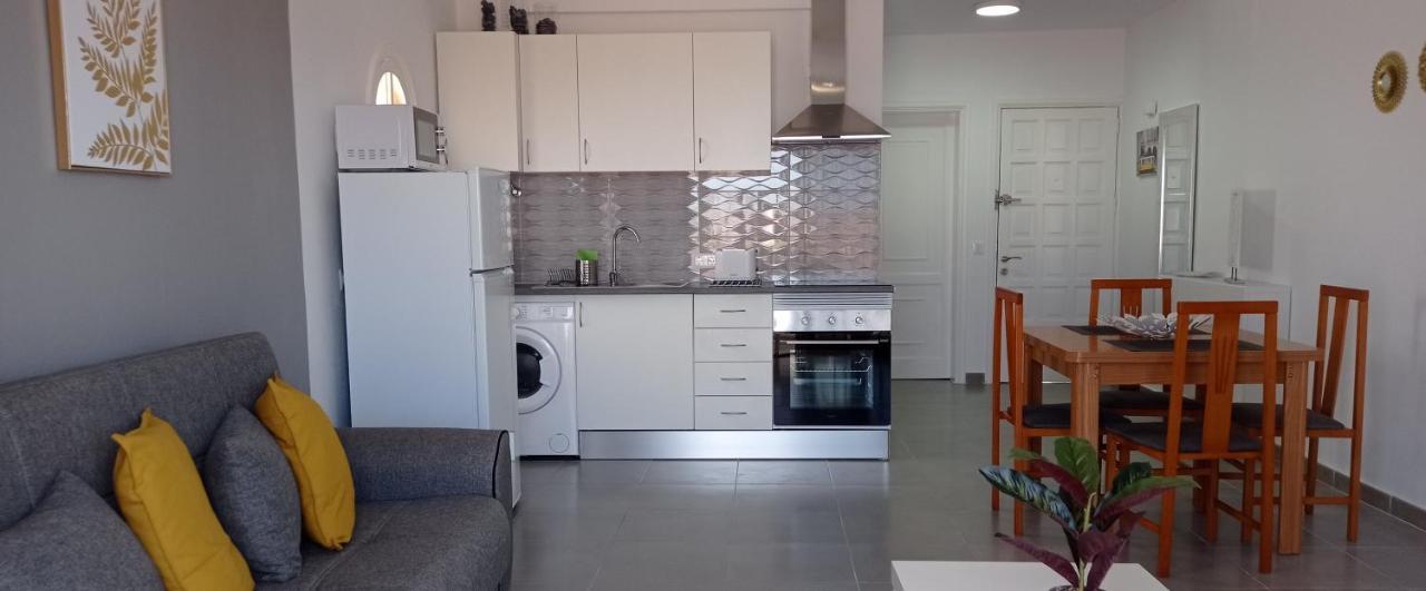 Hc Home Abroad Costa Adeje Екстериор снимка